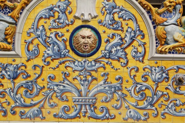 Керамика Талавера-де-ла-Рейна — стоковое фото