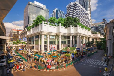 Erawan tapınak Ratchaprasong kavşağında. Bangkok City