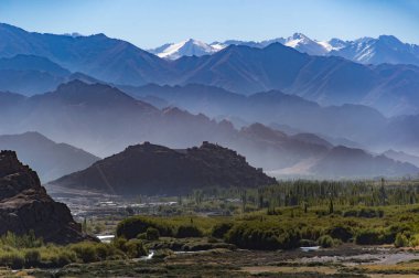 manzara Dağı, Kuzey Hindistan