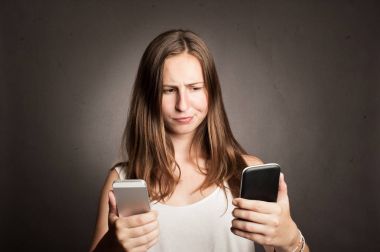 kadın holding iki cellulars