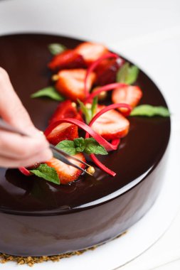 Erkek dekorasyon kek eller