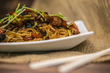 Tabakta yemek için özel tasarladığımız detay