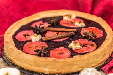 Noel için kekler. Noel arifesi için pastanede tatlı kekler. Noel kış yemeği kompozisyonu