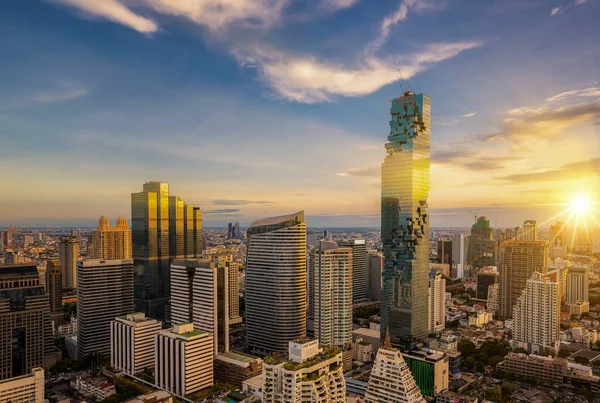 Bangkok Stadt bei Sonnenuntergang — Stockfoto