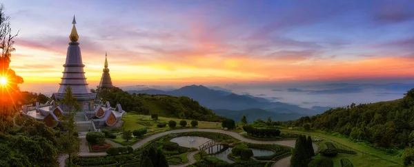 The twin pagoda — Stock Photo, Image