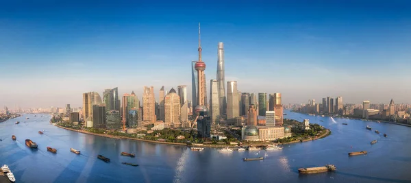 Shanghai skyline with modern urban skyscrapers — Stock Photo, Image