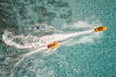 Oynama ve Koh Larne dalış Banana boat Üstten Görünüm