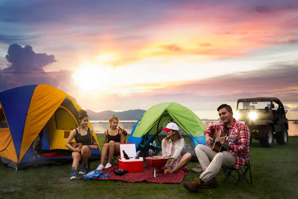 Camping of asian man and women group — Stock Photo, Image