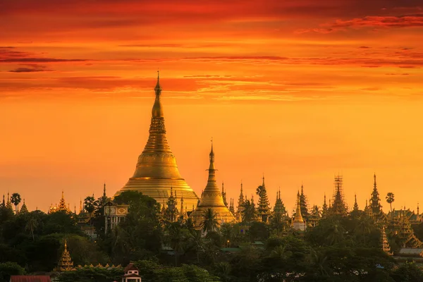 Shwedagon pagode — Fotografia de Stock