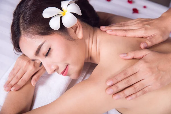 Asiática Senhora Relaxar Com Masagem Spa Resort Esta Foto Pode — Fotografia de Stock