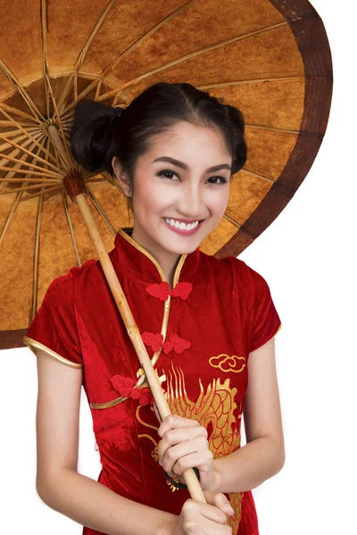 Κινεζική κυρία μοντέλο με παλιά ομπρέλα — Φωτογραφία Αρχείου