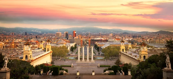 Magischer brunnen in barcelona — Stockfoto