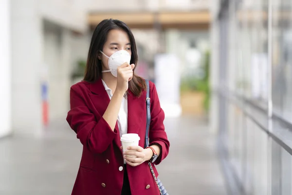 Asian Girl Use Protection Mask Prevent Corona Viruus Covic Bangkok — Stock Photo, Image