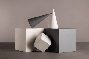 Geometrik şekiller. Silindir, koni, küp prizma