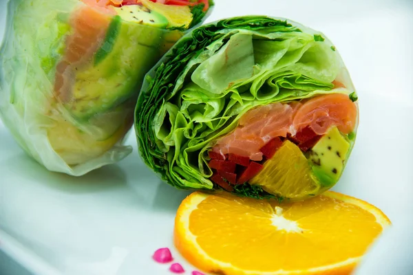 füme somon roll