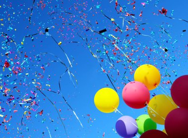 rengarenk balonlar ve konfeti şehir Festivali 