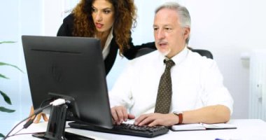 çalışan iş arkadaşları