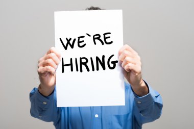 Adam gösteren kağıt