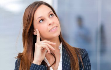 Kadının bir fikri var.