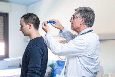 Doktor hastanın beyin tamiri