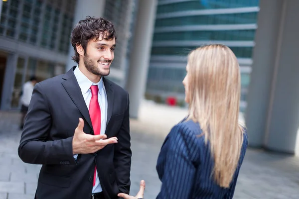 Discussão entre empresários — Fotografia de Stock