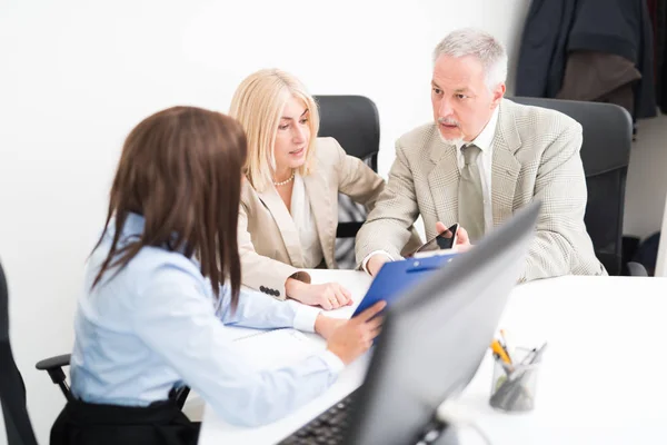 Vergadering van zakenmensen — Stockfoto