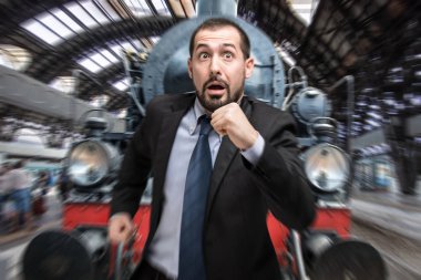 Vintage tren kaçan işadamı