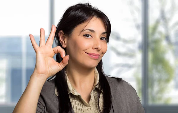 Businesswoman woman showing ok sign — Stock Photo, Image