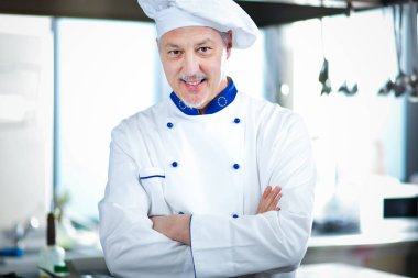 iş yerinizde onun mutfak şefi