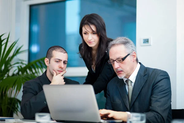Business people discussing — Stock Photo, Image