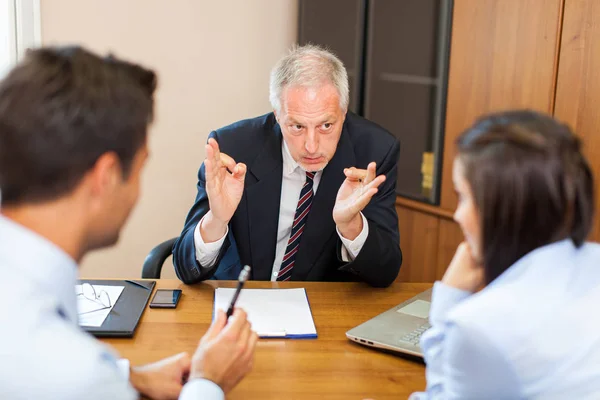 Les gens d'affaires au travail — Photo