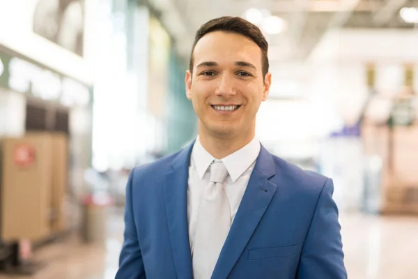 Smiling handsome businessman — Stock Photo, Image