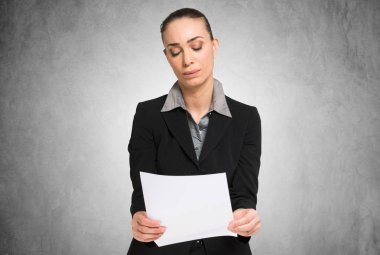 kadının okuma belge