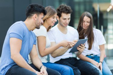 arkadaşlar tablet birlikte kullanma 