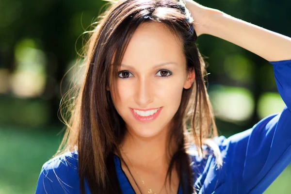 Portrait of brunette woman — Stock Photo, Image