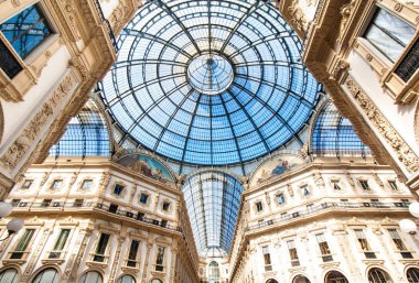 Milano 'daki Galleria Vittorio Emanuele II