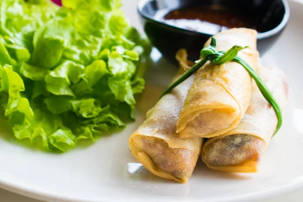 plaka Spring rolls ile