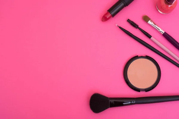 Productos y herramientas relacionados con el maquillaje —  Fotos de Stock