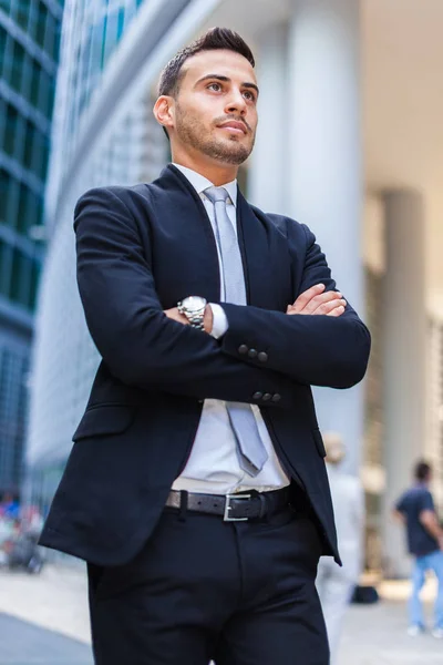 Businessman crossing arms — Stock Photo, Image