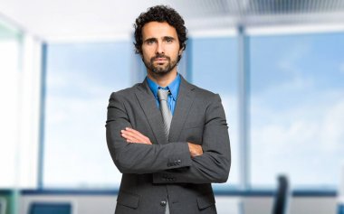 office kollarında işadamı geçti 