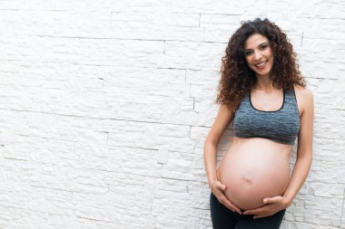 Hamile kadın evde eğitim