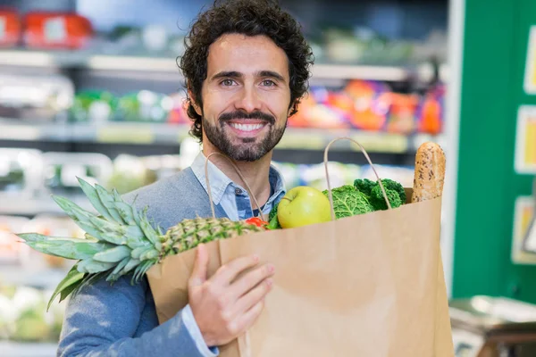 Man Die Voedsel Tas Een Supermarkt — Stockfoto