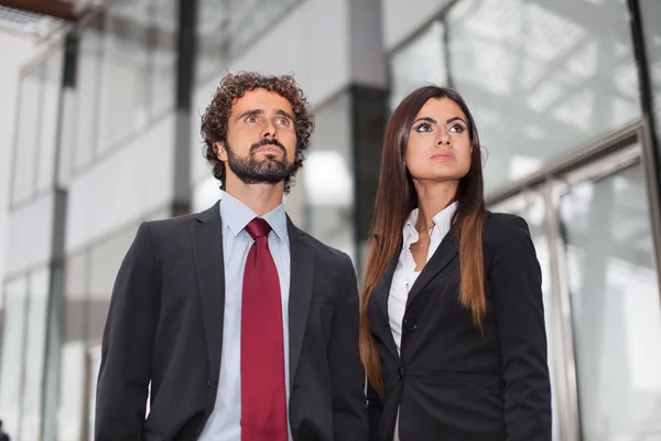 Gente Negocios Frente Oficina — Foto de Stock