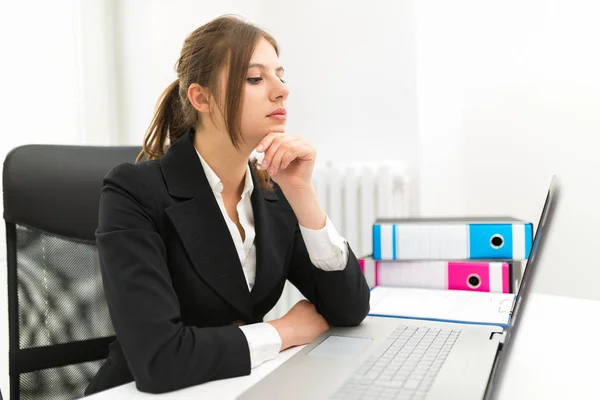 Pensive Woman Front Laptop Computer Her Office — Stock Photo, Image