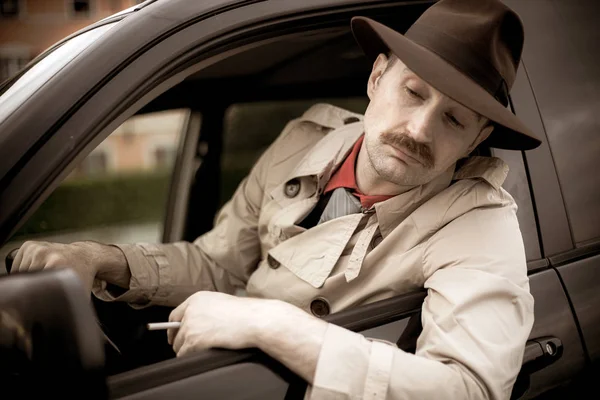 Detective Smoking Cigarette His Car While Stalking — Stock Photo, Image