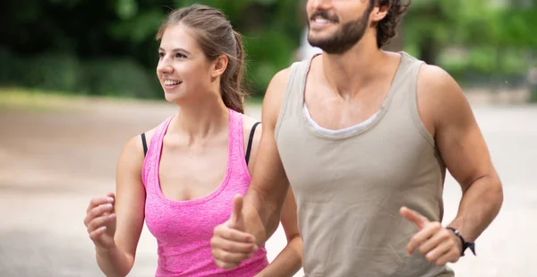 People Running Park Cardio Stamina Workout Outdoor Shallow Depth Field — 스톡 사진