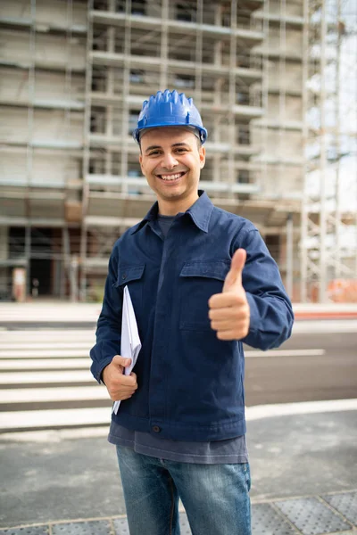 Smiling Site Manager Giving Thumbs Front Construction Site — Stock Photo, Image