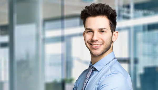 Junger Manager Seinem Büro — Stockfoto