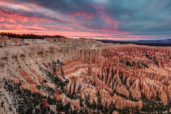 Zonsondergang in Bryce Point — Stockfoto