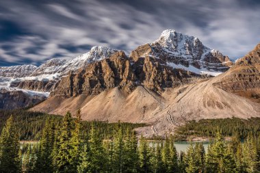 Mont Crowfoot Icefield Parkway üzerinde